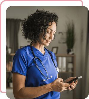nurse texting pregnancy support